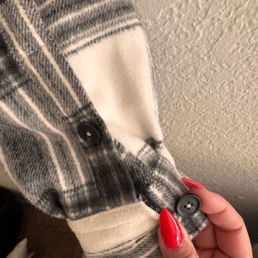 Mango Black and White Utility Jacket with Plaid Design - Picture 4 of 5